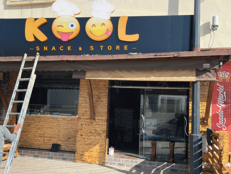 8 Panneaux publicitaires et designs 3D professionnels