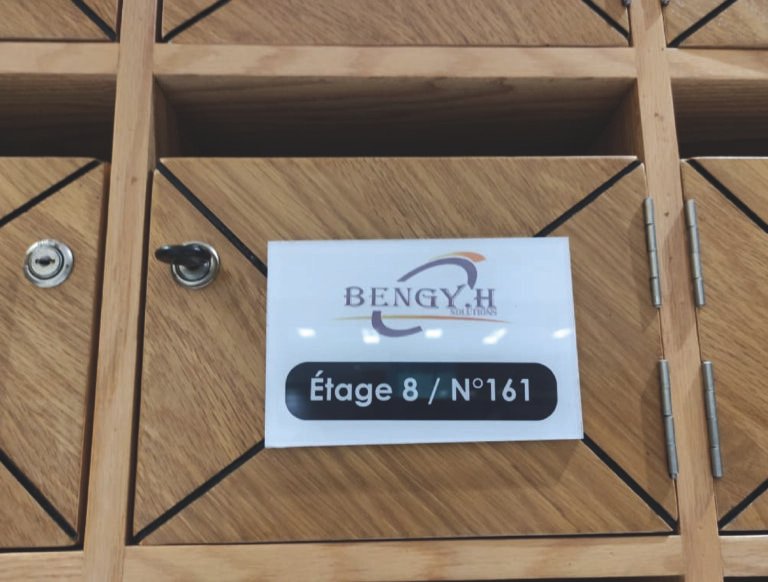 Plaques en Plexiglas sur mesure